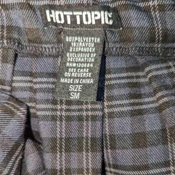 HOT TOPIC Pleated Suspender Skirt Plaid Checkered Size Medium - Picture 7 of 7